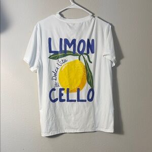 Limoncello White Graphic T-Shirt size medium
